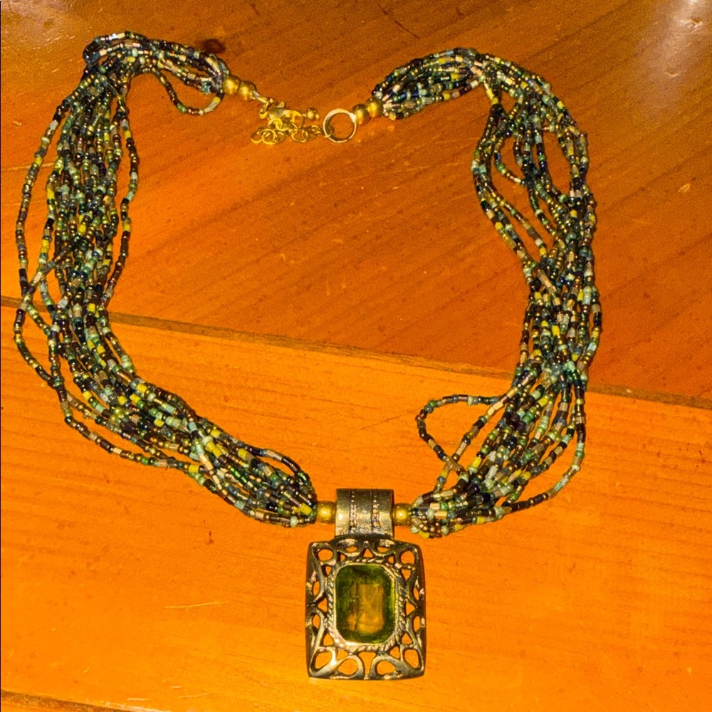 Multicolor Beaded Necklace with Green Pendant - Picture 4 of 5